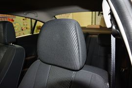 2015款雷诺风朗2.0L标准版