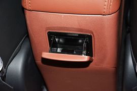 2015款比亚迪速锐1.5L手动豪华型