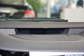 2015款比亚迪速锐1.5L手动豪华型