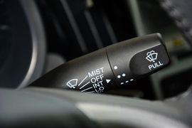 2015款比亚迪速锐1.5L手动豪华型