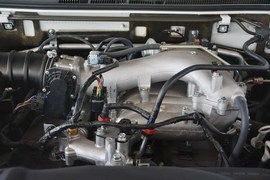 2015款三菱帕杰罗3.0L精英版