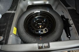 2015款东南V3菱悦1.5L手动幸福版