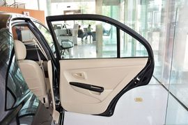 2015款东南V3菱悦1.5L手动幸福版