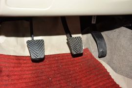 2015款东南V3菱悦1.5L手动幸福版