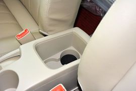 2015款东南V3菱悦1.5L手动幸福版