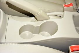 2015款东南V3菱悦1.5L手动幸福版