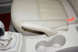 2015款东南V3菱悦1.5L手动幸福版