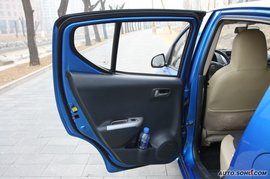 2009款长安铃木奥拓1.0L