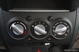 长安铃木奥拓1.0L