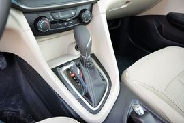 2015款别克英朗15N自动精英型