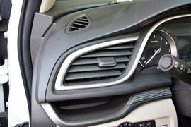 2015款别克英朗15N自动精英型