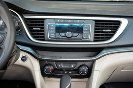 2015款别克英朗15N自动精英型