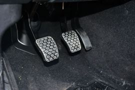 2015款奔腾X80