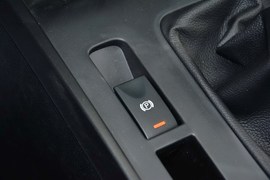 2015款奔腾X80