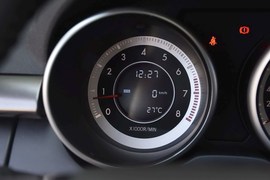 2015款奔腾X80