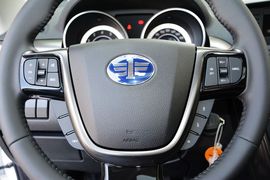 2015款奔腾X80