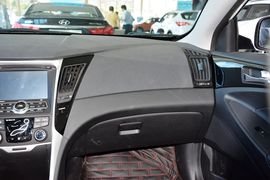 2015款现代索纳塔八经典