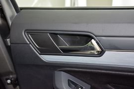 2015款大众速腾1.6L手自一体时尚型