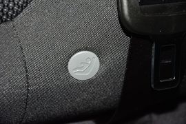 2015款大众速腾1.6L手自一体时尚型
