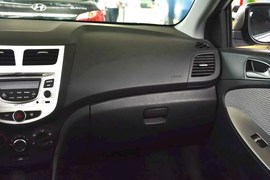 2014款现代瑞奕1.4L自动GLX