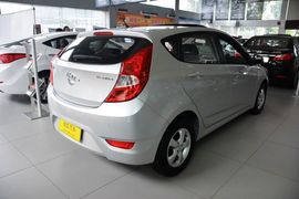 2014款现代瑞奕1.4L自动GLX