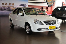 2015款别克凯越1.5L手动经典型