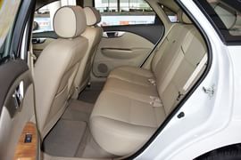 2015款别克凯越1.5L手动经典型