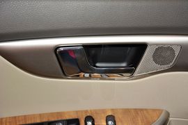2015款别克凯越1.5L手动经典型