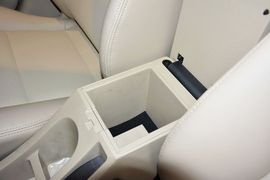 2015款别克凯越1.5L手动经典型
