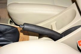 2015款别克凯越1.5L手动经典型