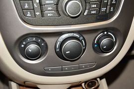 2015款别克凯越1.5L手动经典型