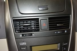2015款别克凯越1.5L手动经典型