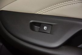 2015款别克全新英朗15N