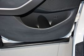 2015款现代全新胜达2.4L自动两驱智能型