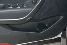 2015款现代全新胜达2.4L自动两驱智能型