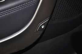 2015款现代全新胜达2.4L自动两驱智能型