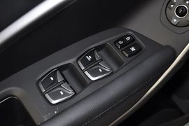 2015款现代全新胜达2.4L自动两驱智能型