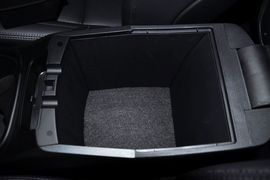 2015款现代全新胜达2.4L自动两驱智能型