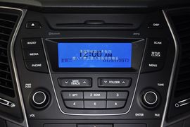 2015款现代全新胜达2.4L自动两驱智能型