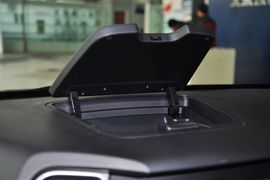 2015款现代全新胜达2.4L自动两驱智能型