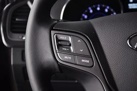 2015款现代全新胜达2.4L自动两驱智能型