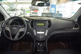 2015款现代全新胜达2.4L自动两驱智能型