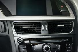 2015款奥迪A4L