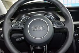 2015款奥迪A4L