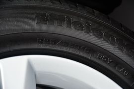2015款奥迪A4L