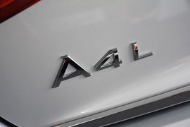 2015款奥迪A4L