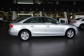 2015款奥迪A4L