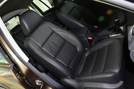 2015款大众途观1.8TSI手自一体两驱舒适版