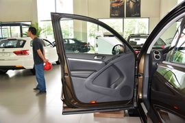 2015款大众途观1.8TSI手自一体两驱舒适版