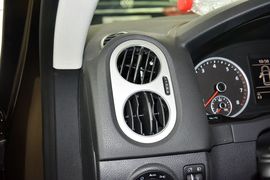 2015款大众途观1.8TSI手自一体两驱舒适版